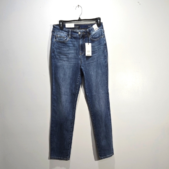 NEW Judy Blue Jeans Slim Fit Midrise 28W - Picture 1 of 8